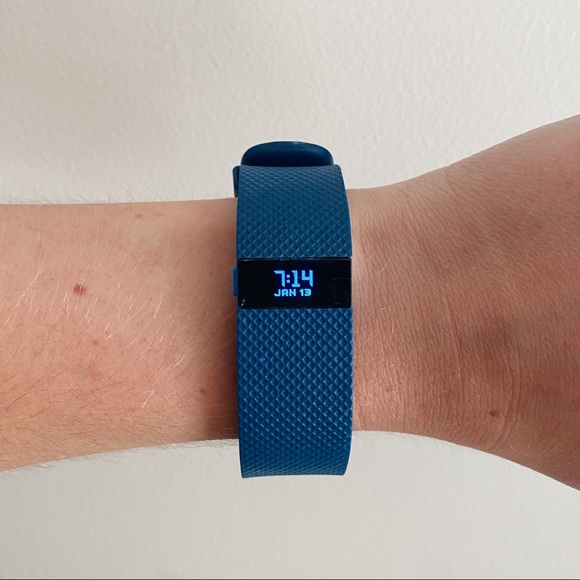 NAVY FITBIT CHARGE HR (LARGE) - Picture 2 of 2
